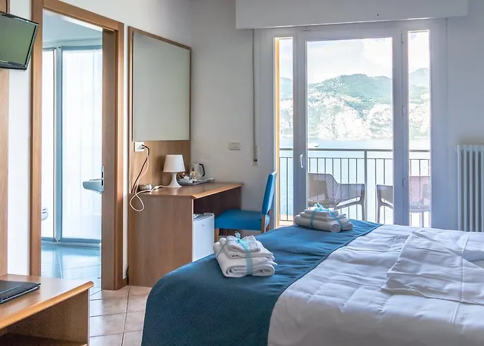 Casa Marinella מלון 3*
