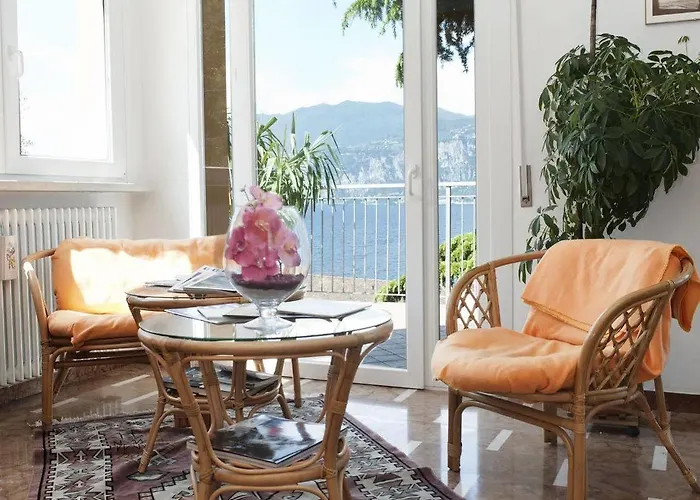 מלון Casa Marinella מאלצ'סינה