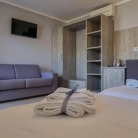 Casa Marinella Μαλτσεζίνε