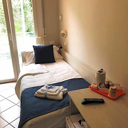 מלון Casa Marinella 3*