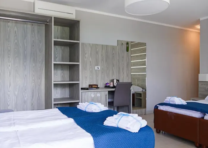 马里内拉之家酒店 3* 马尔切西内