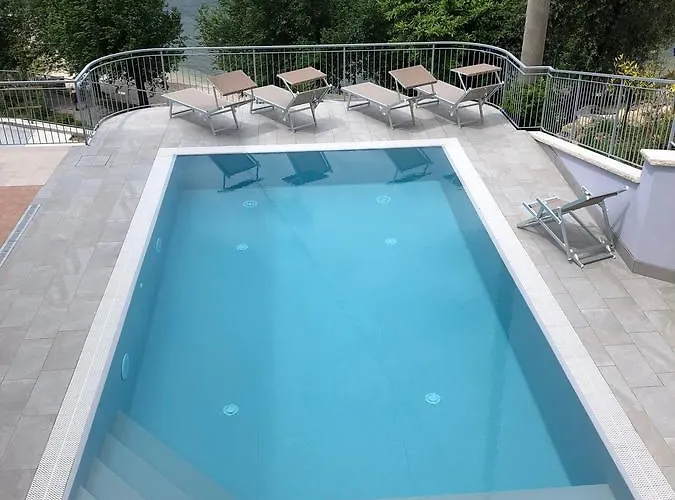 马里内拉之家酒店