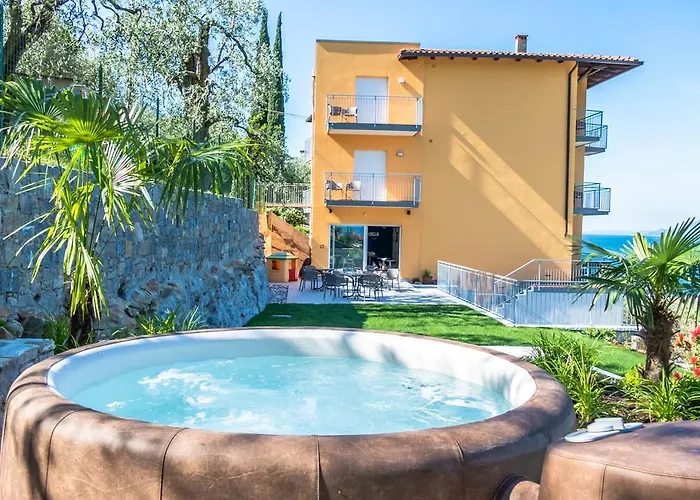 马里内拉之家酒店