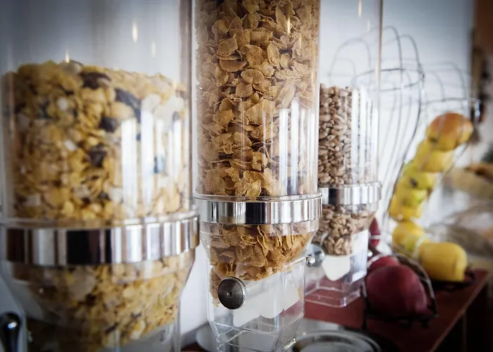 马里内拉之家酒店 3*