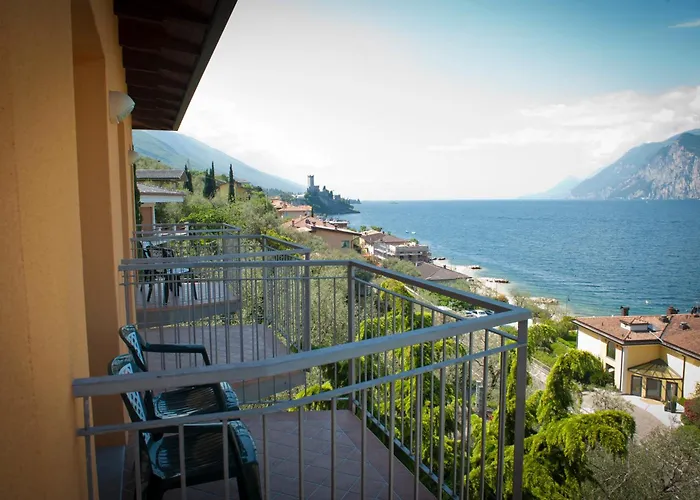 马里内拉之家酒店 3* 马尔切西内