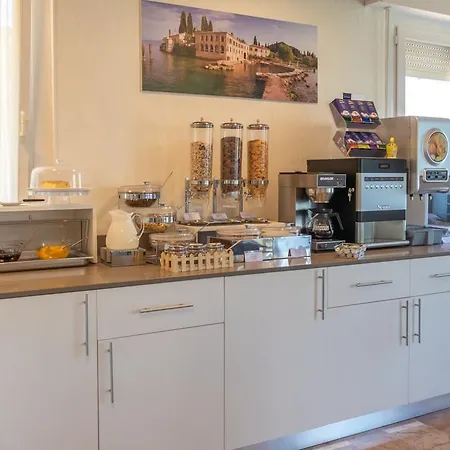 Casa Marinella 3* Мальчезине